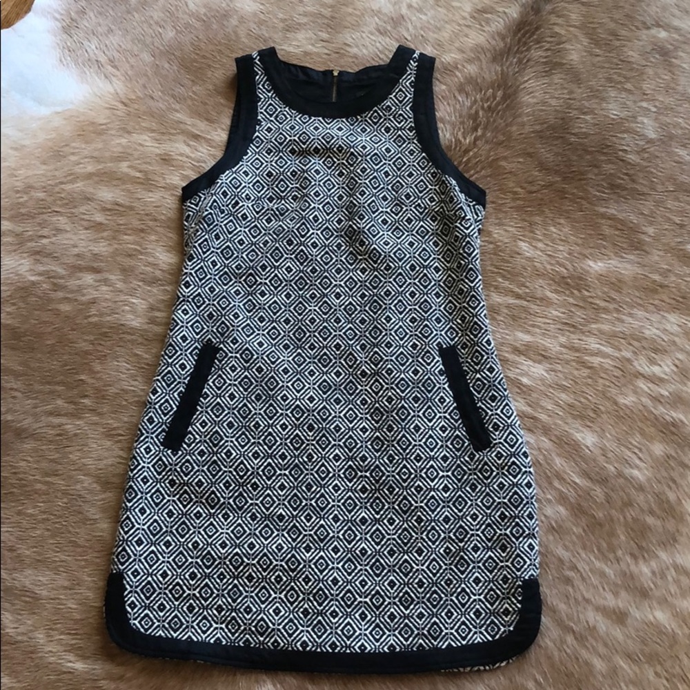 Banana Republic Black and White Geometric Shift Dress